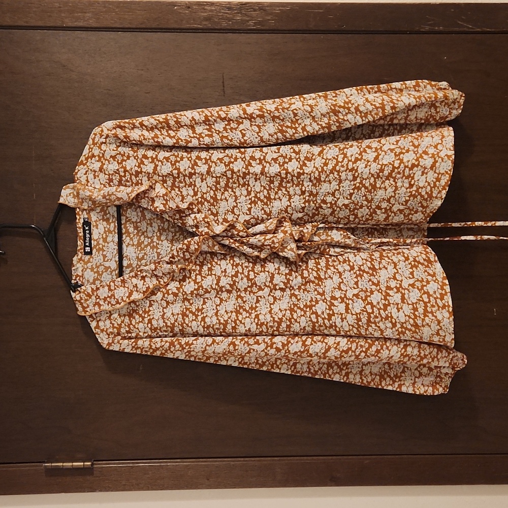 Floral Wrap Front Top